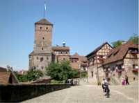 bike thru Nrnberg city + canal photos