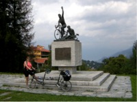 see photos of bike Lake Como + Madonna di Ghisallo